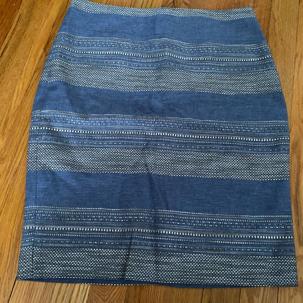 New Limited pencil skirt size 4